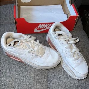 Nike youth size 1 air max